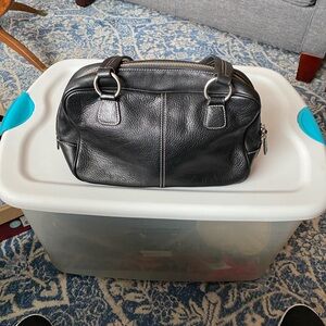 Elegant GIANI BERNINI  Black Leather Handbag